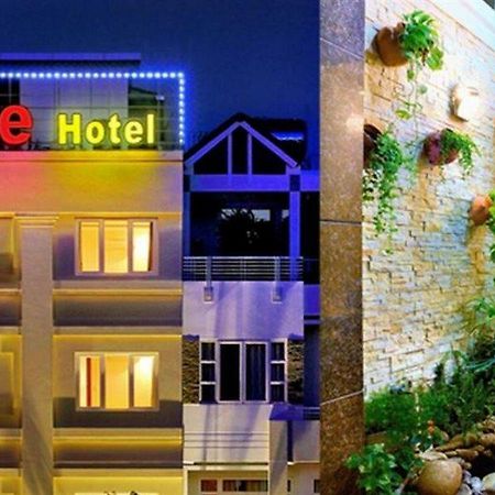 Tan Phong U And Me Hotel מראה חיצוני תמונה